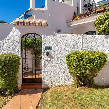 Hibiscos 36 San Juan De Capistrano Casasol Апартаменты Нерха